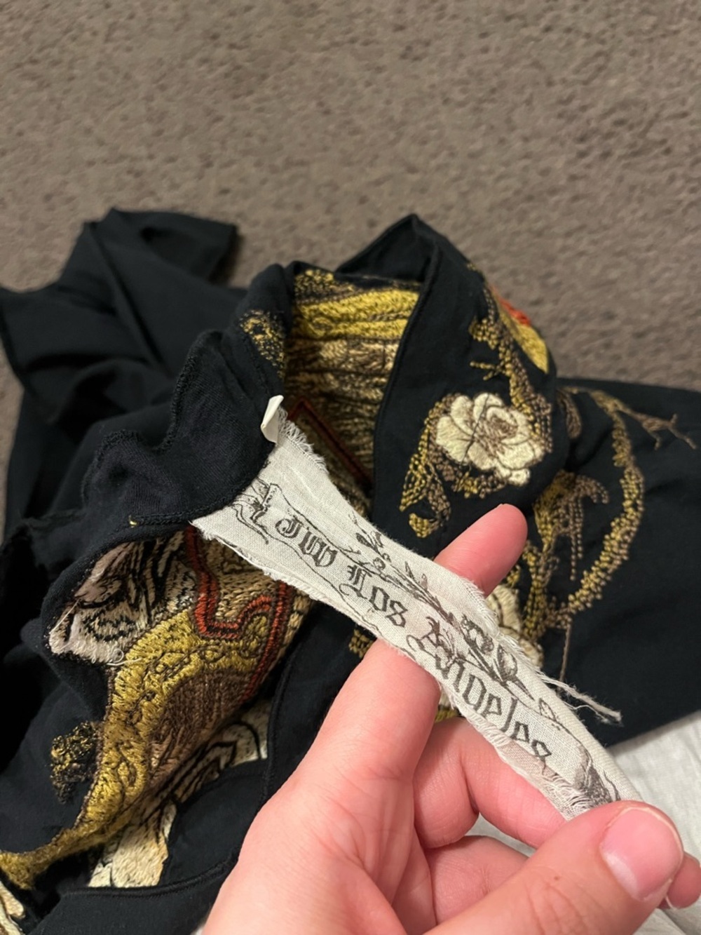 Johnny Was Born Free Floral Embroidered Long Sleeve Top - Picture 5 of 9